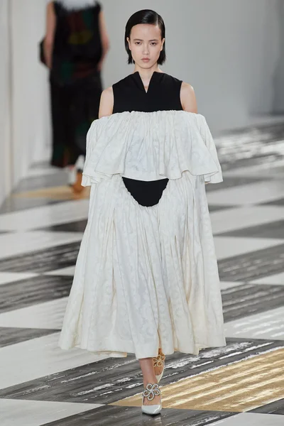 Look 43
